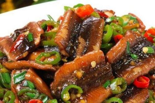 娱乐吃瓜酱鸡抢食小说,鸡飞狗跳的娱乐江湖